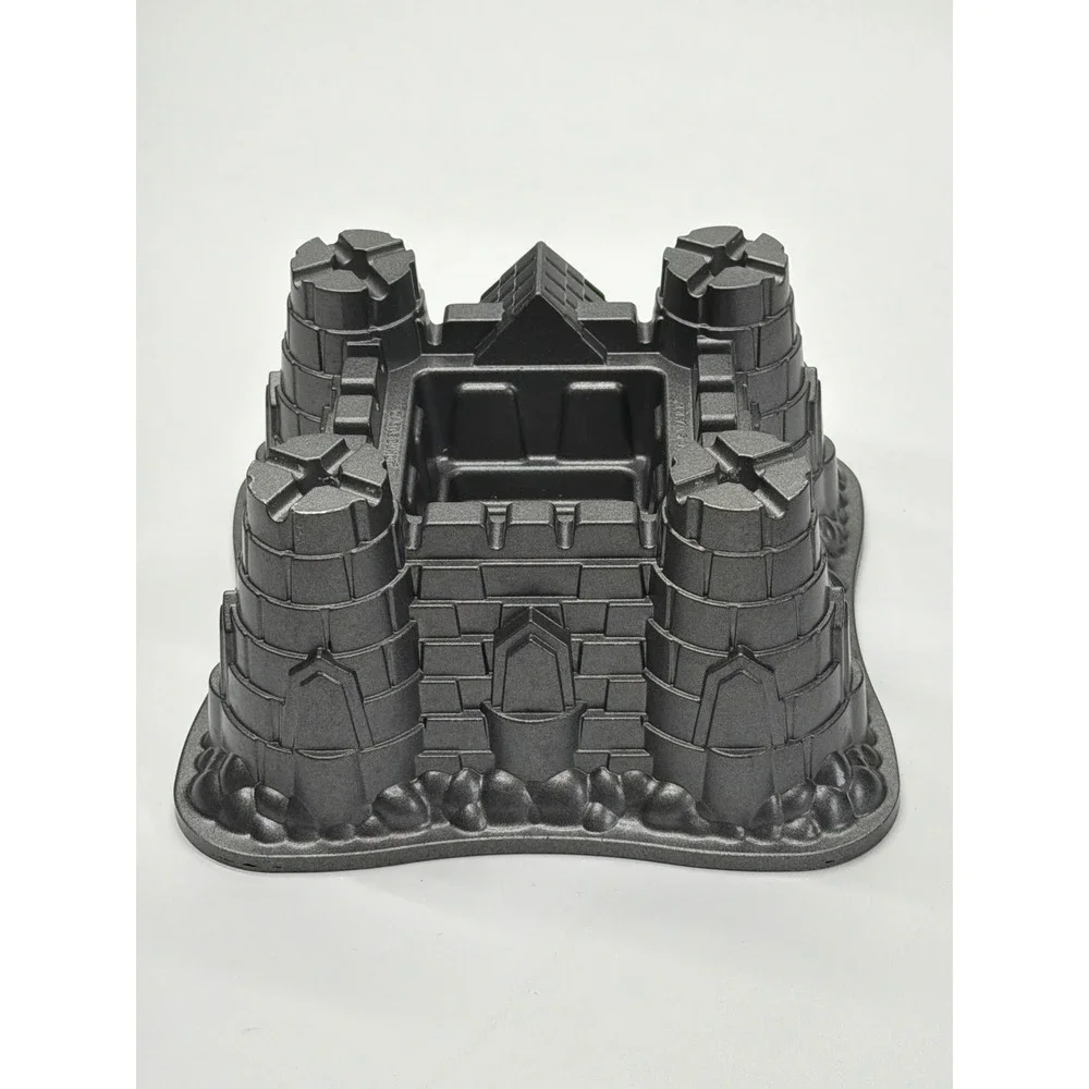 Nordic‎ Ware Castle Bundt Pan 10 Cup Cast Aluminum Non-Stick Made in USA Gray